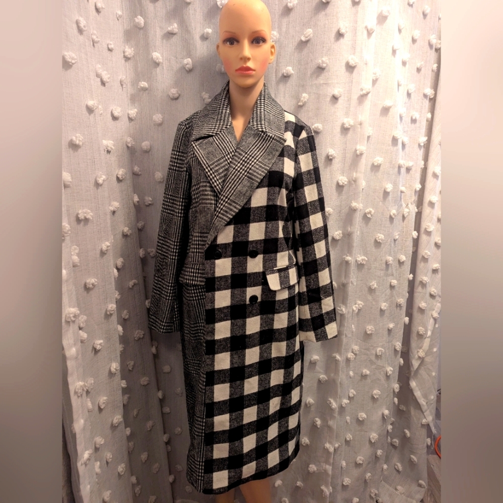 Misguided Petite Jacket Size 4. E6
